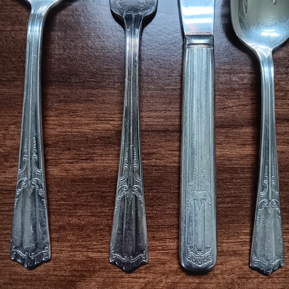 Vintage Wallace Silver 1933 Lenox Silverplated Deerfield Silverware 7 Pc. Set